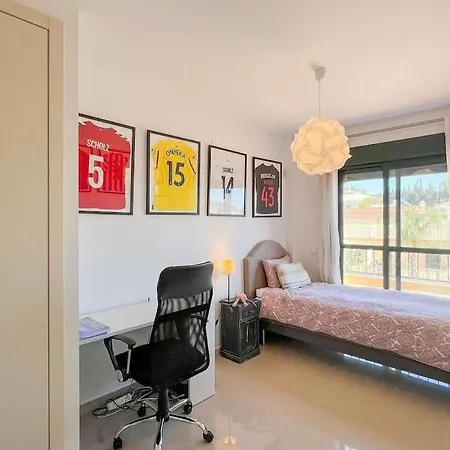 Сasa de vacaciones Flores 3 *